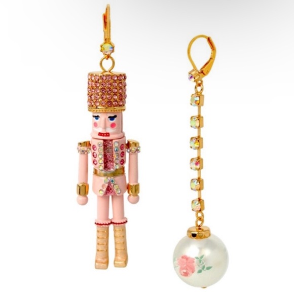 Betsey Johnson Pink Nutcracker Earrings NWT - Picture 2 of 4